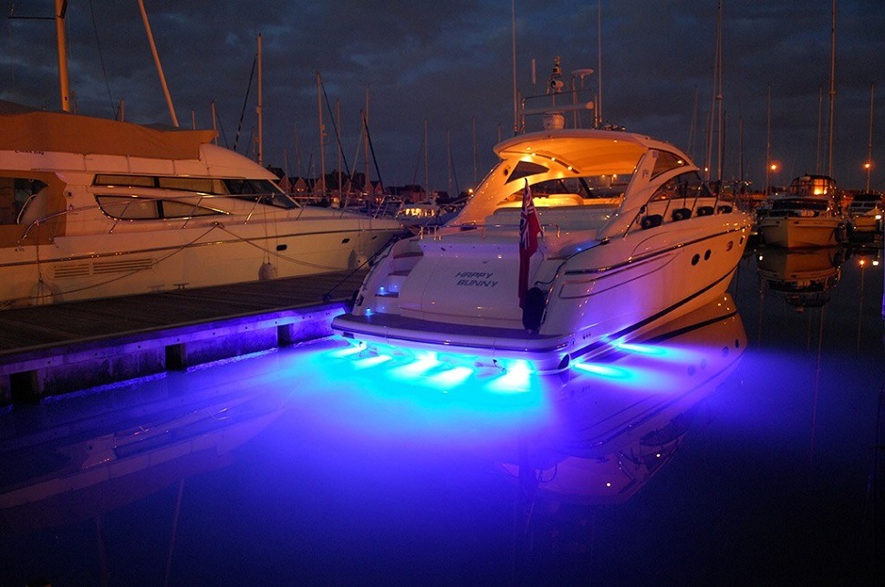 Bluefin LED: Launch of Pro-Link and Mini IYS simplifies underwater lighting integration
